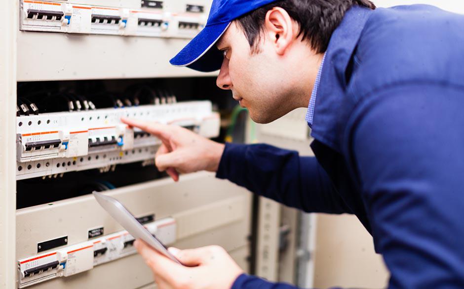 tarif horaire d'un électricien Paris 14